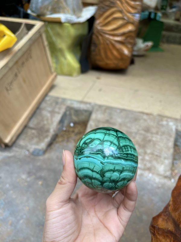 QUẢ CẦU ĐÁ LÔNG CÔNG – MALACHITE – 0.525KG – DK : 6.5 CM (MS : MLC01)