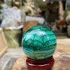 QUẢ CẦU ĐÁ LÔNG CÔNG – MALACHITE – 0.525KG – DK : 6.5 CM (MS : MLC01)